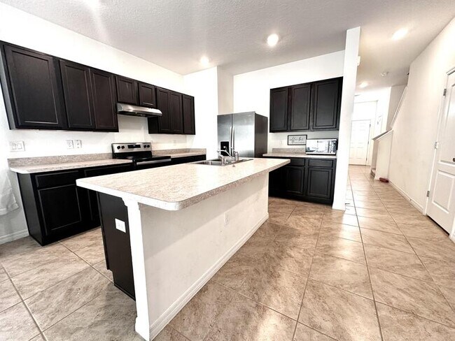 Building Photo - 370 Feltrim Reserve Blvd