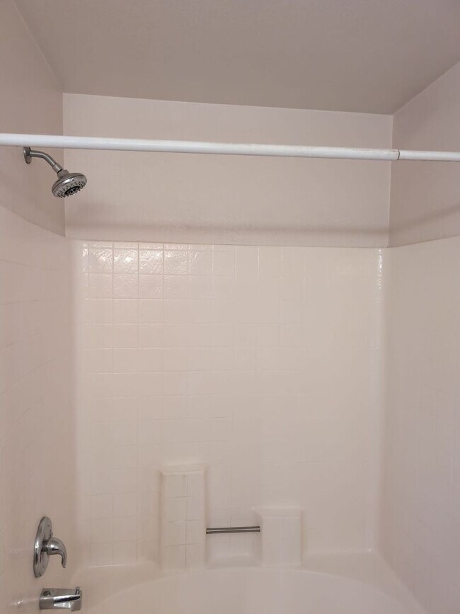 Building Photo - 73 S Cypress Ct
