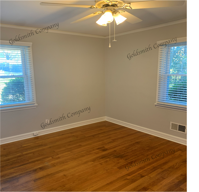 Building Photo - 6 Crescent Ridge Dr