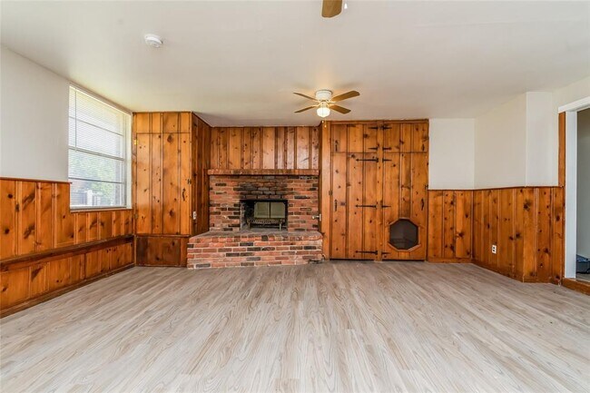 Building Photo - 9712 Mahler Pl