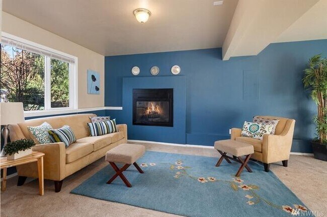 Building Photo - Bothell Home