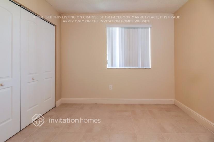 Building Photo - 18118 SW 154 Ct
