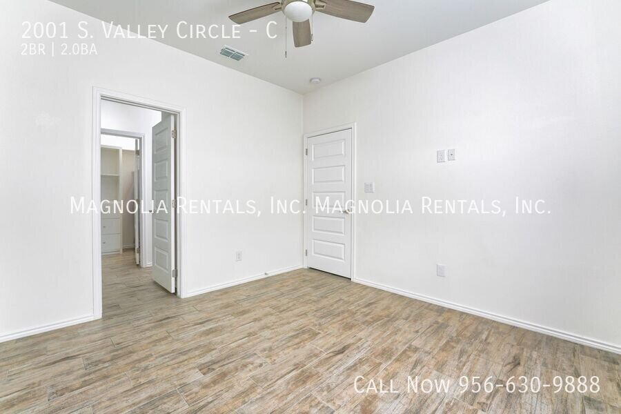 Building Photo - 2001 S Vly Cir