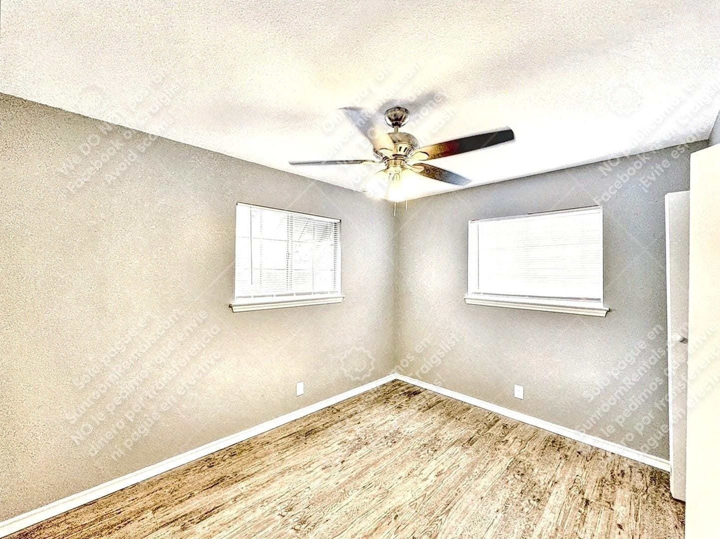 Building Photo - 844 E Sunshine Dr