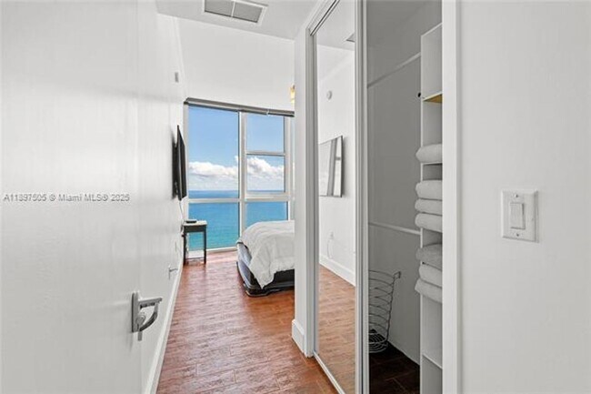 Building Photo - 18201 Collins Ave