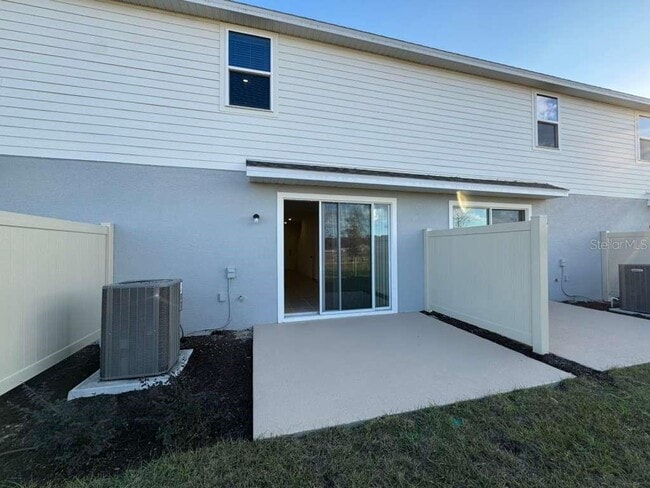 Building Photo - 7629 WATERSCAPE Dr