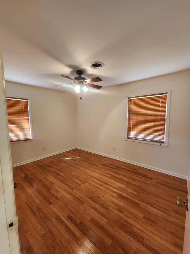 Building Photo - 235 Barrett St