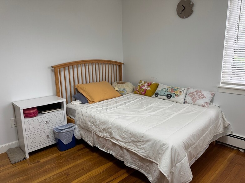 #3Bedroom-Grey1 - 6 Reservoir Ave