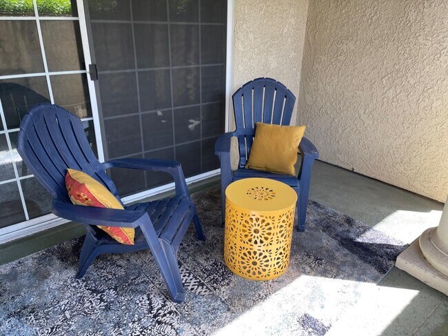 Building Photo - 2700 Lawrence Crossley Rd