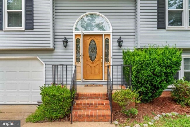 Building Photo - 10603 Eden Brook Dr
