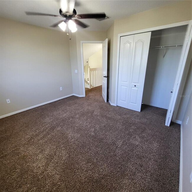 Building Photo - 25903 Bloomsbury Ct