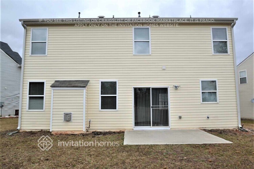 Building Photo - 250 Silver Arrow Cir