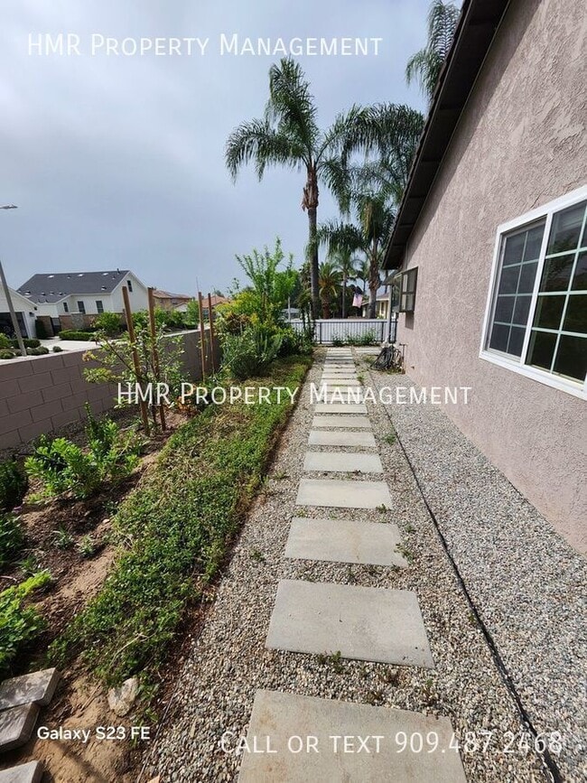 Building Photo - THIS HOUSE IS SPLIT  in a quiet Rancho Cuc...