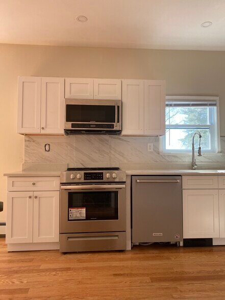 Building Photo - 48 Nashua St