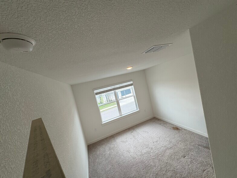 Building Photo - 7408 Sparkling Light Dr