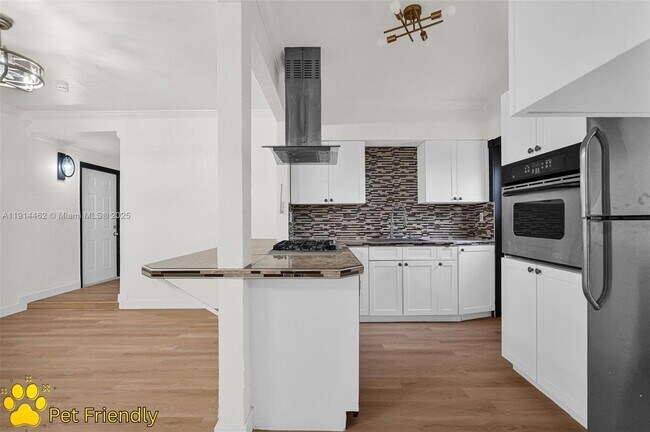 Building Photo - 12287 NE 7th Ave