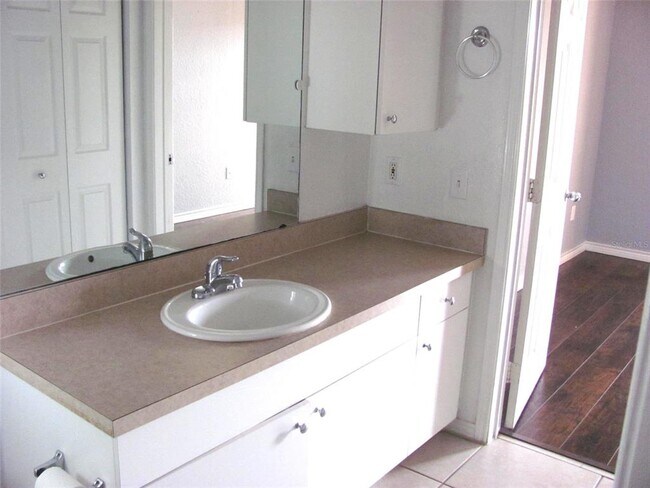 Building Photo - 4312 Bayside Village Dr