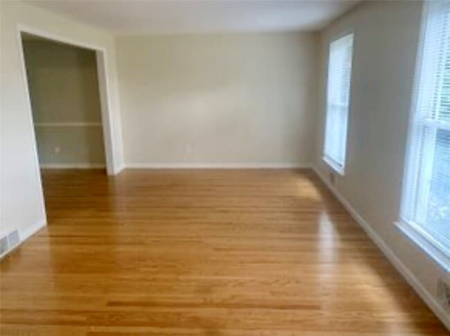 Building Photo - 107 Blackwatch Trail