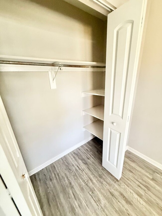 Building Photo - *** RENT READY!! Newly remodeled townhome! ALL Laminate.