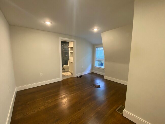 Building Photo - 11 Pomeroy St