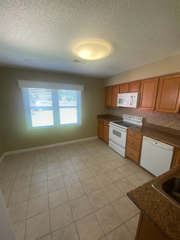 Building Photo - 9634 Kings Grant Dr