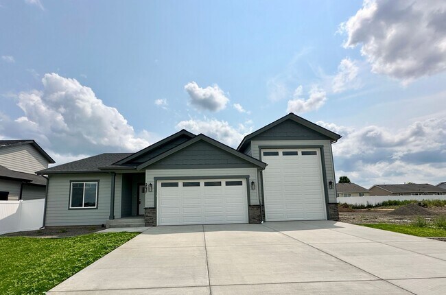 Building Photo - New Build Ranch Style Home Available with ...