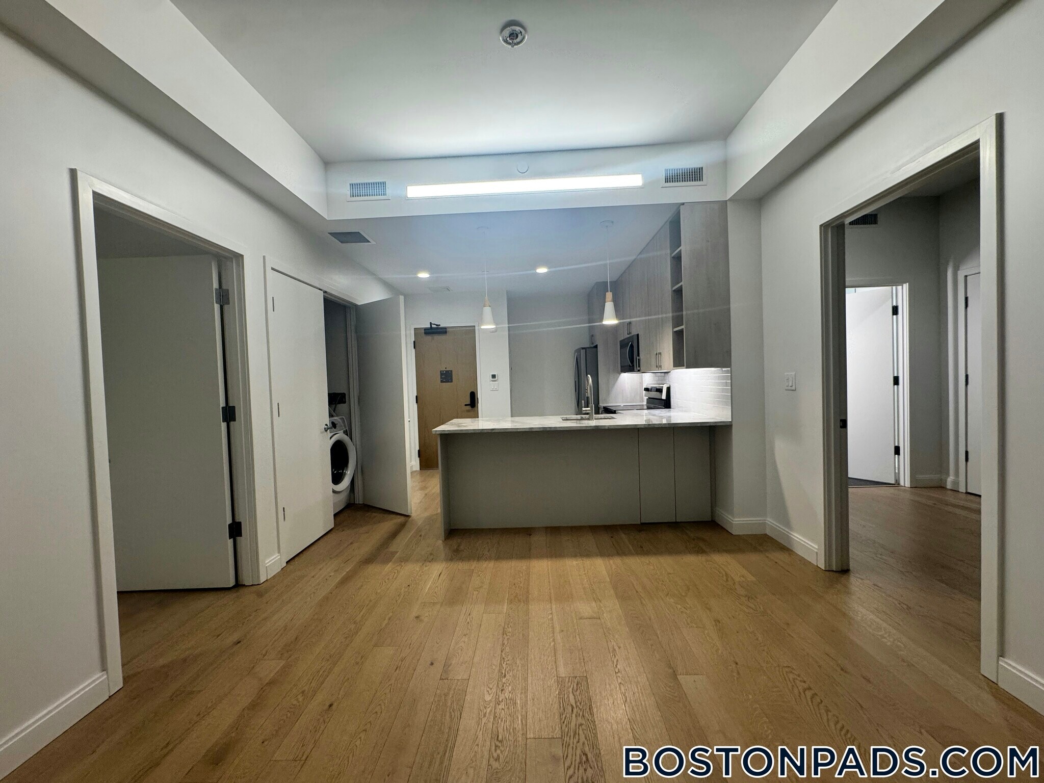 Building Photo - 55 Brighton Ave