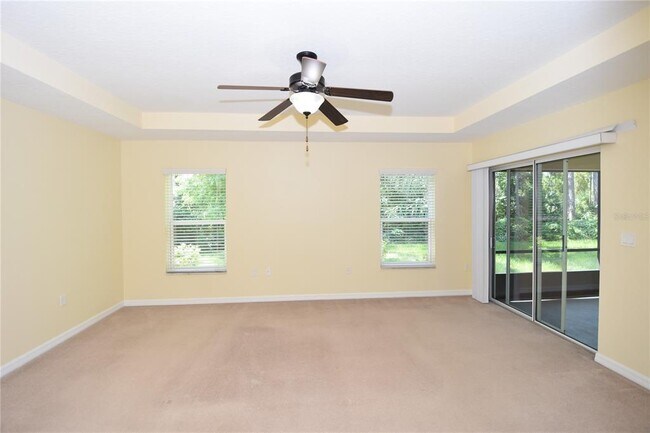 Building Photo - 56 Pin Oak Dr