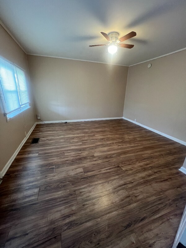 Building Photo - 751 22nd Ave N