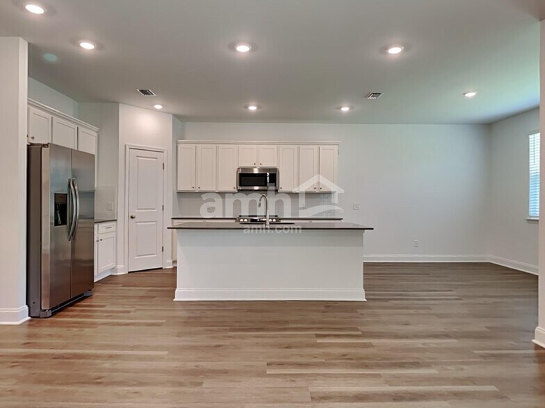 Building Photo - 175 Anthurium Dr