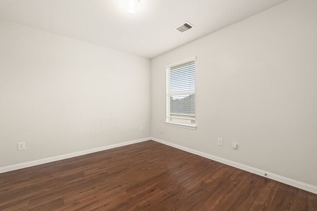 Building Photo - 21415 Partha Way