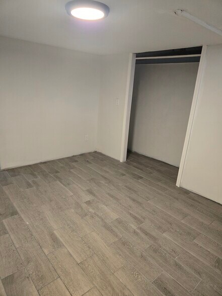 Building Photo - 76 Mansfield St