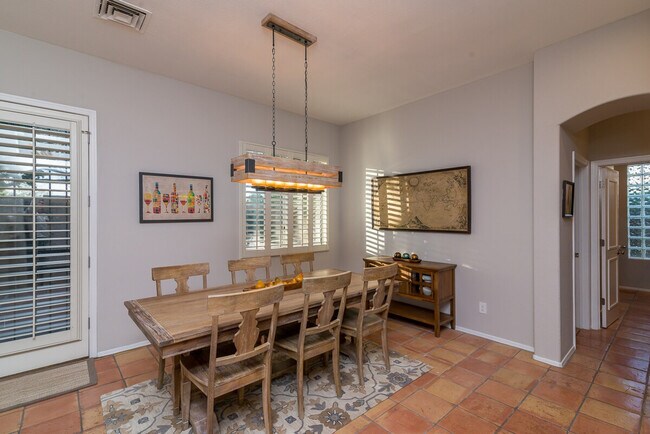 Building Photo - 9315 E Aster Dr