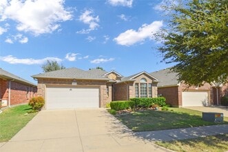 Building Photo - 3304 Stonecrop Trail