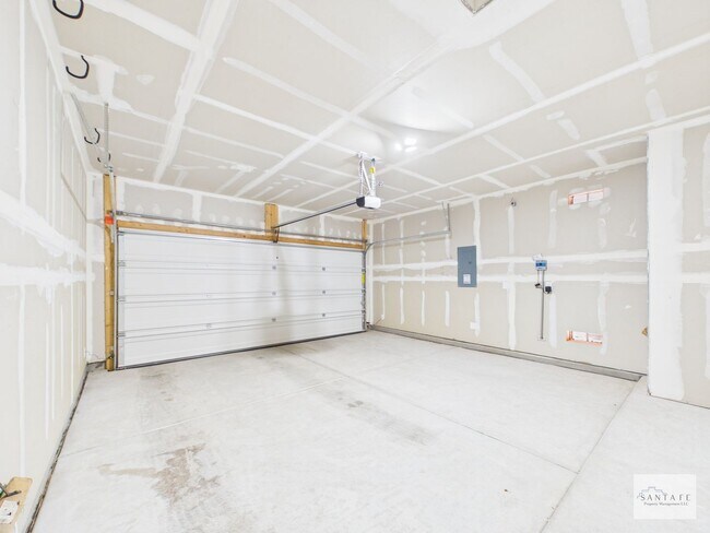 Building Photo - 4207 Via De Ventura