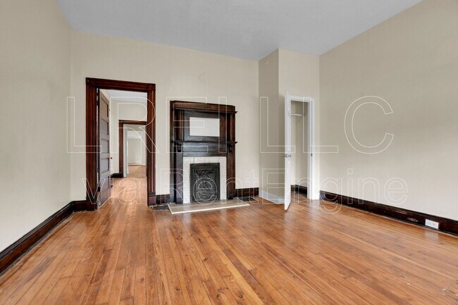 Building Photo - 411 N 20th St