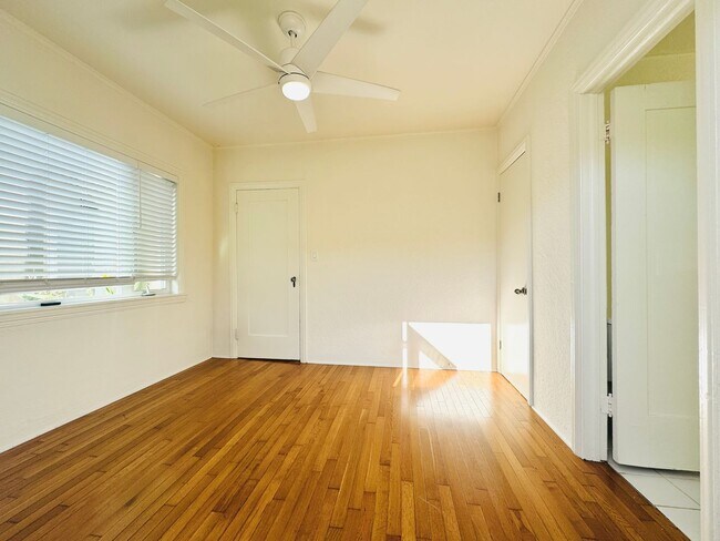 Building Photo - NORTH PARK BUNGALOW AVAILABLE! 1BD/1BA - $...