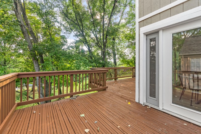 Building Photo - 907 Award Dr