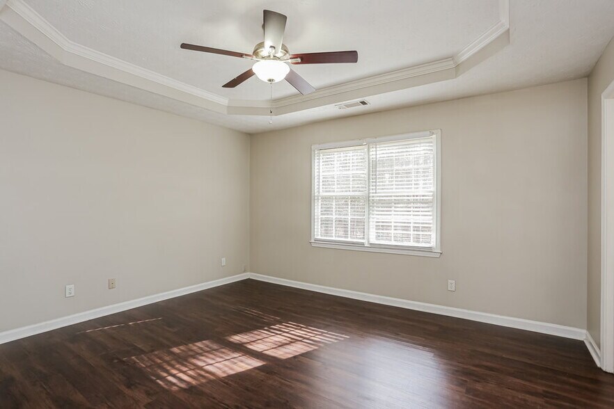 Building Photo - 1150 Burning Bush Dr