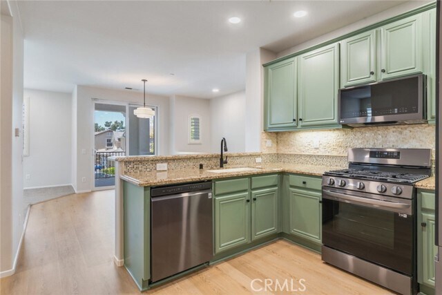 Building Photo - 13563 Mashona Ave