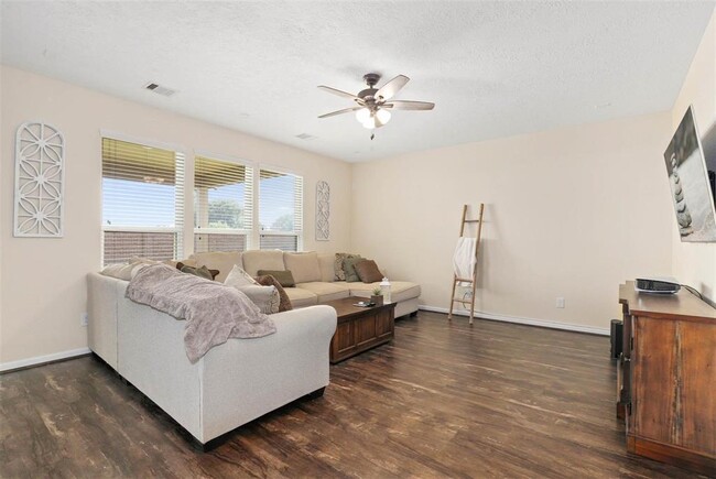 Building Photo - 5003 Laird Forest Ct