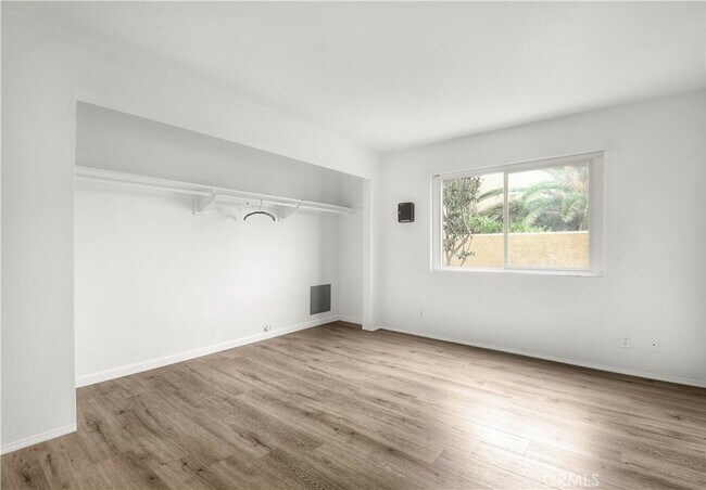 Building Photo - 1505 Calle Sacramento