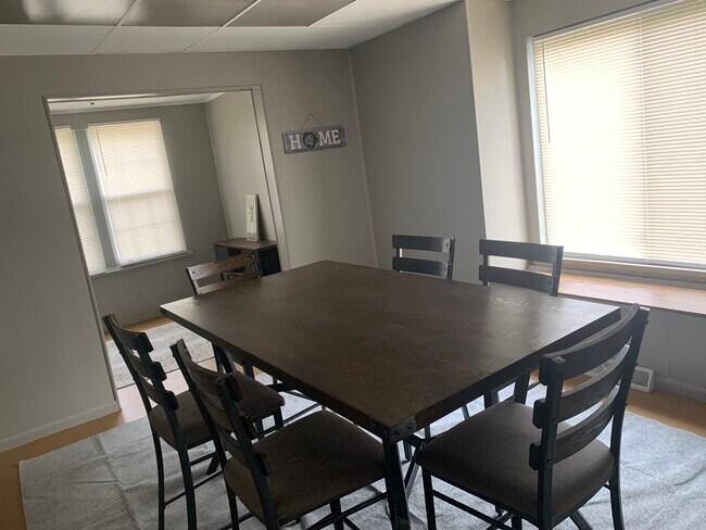 Building Photo - 19 Hartzell Ave