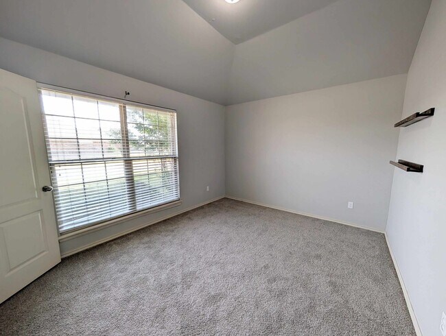 Building Photo - 3012 NW 191st Terrace