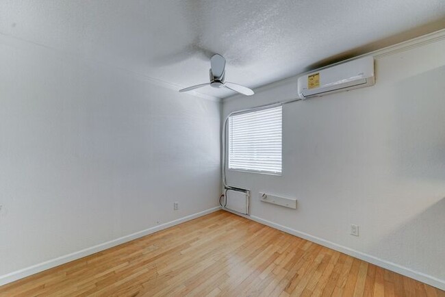 Building Photo - READY TO VIEW NOW!-FIRST MONTH RENT FREE-1...