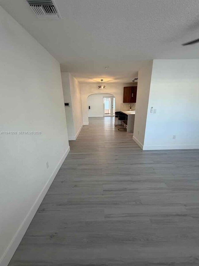Building Photo - Southwest 96th Avenue, Miami, FL 33165 - 3 BR 2 BA single-family home