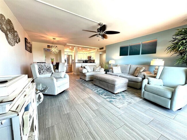 Building Photo - 1350 River Reach Dr