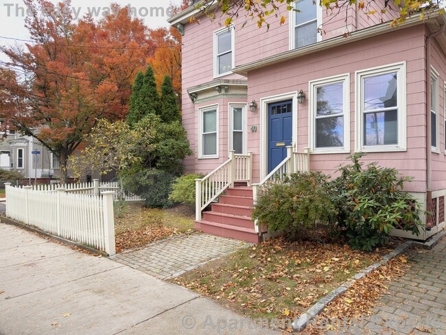 Building Photo - 40 Chester St