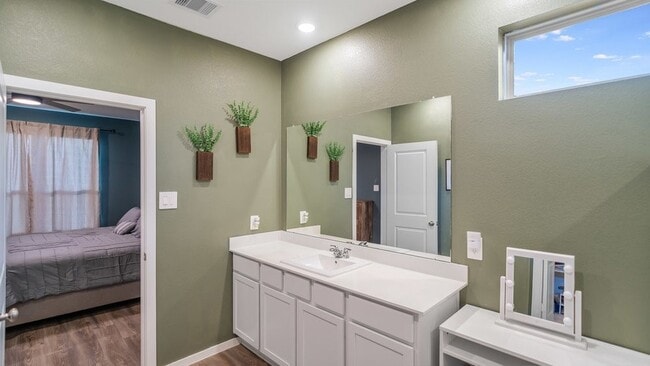 Building Photo - 22664 Hackberry Leaf Dr