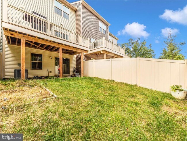 Building Photo - 7129 Bodkin Wy